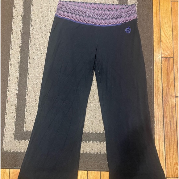 ORIGINAL GREEN APPLE YOGA PANTS FROM EARLY 2000’S - Picture 1 of 6